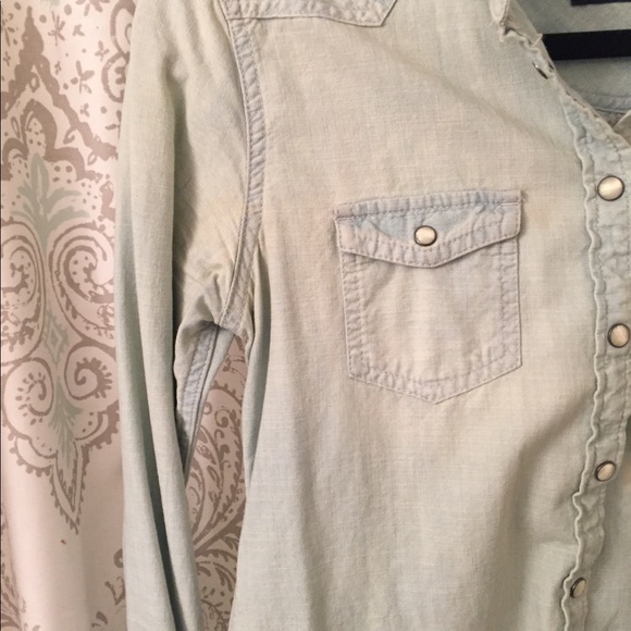 Button up - Picture 3 of 4